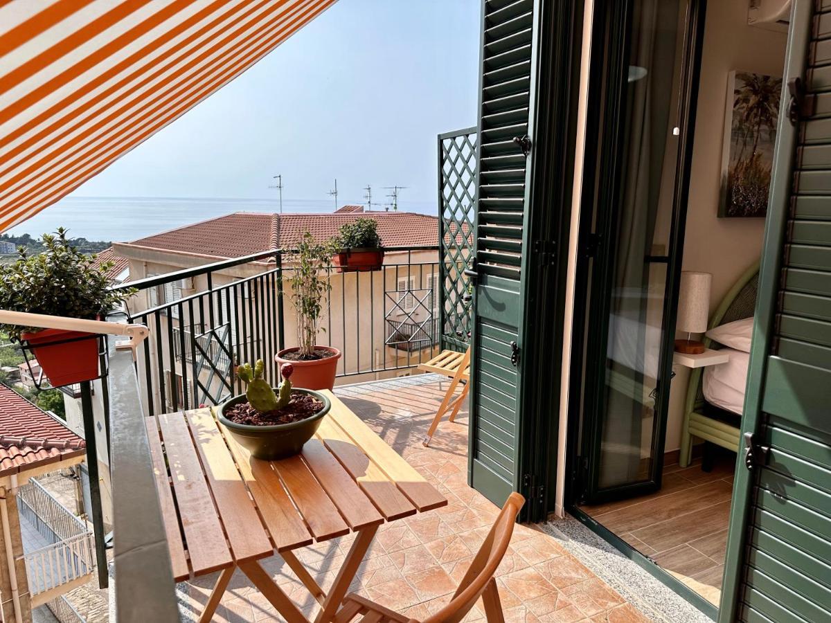 Amuka B&B Santo Stefano di Camastra Exterior photo